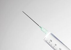 代生宝宝不抱就哭，如何应对这一常见难题？
